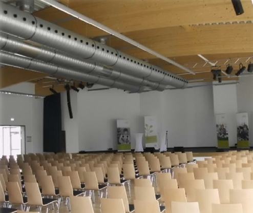 Neu Zittau - Schulgebäude mit Aula